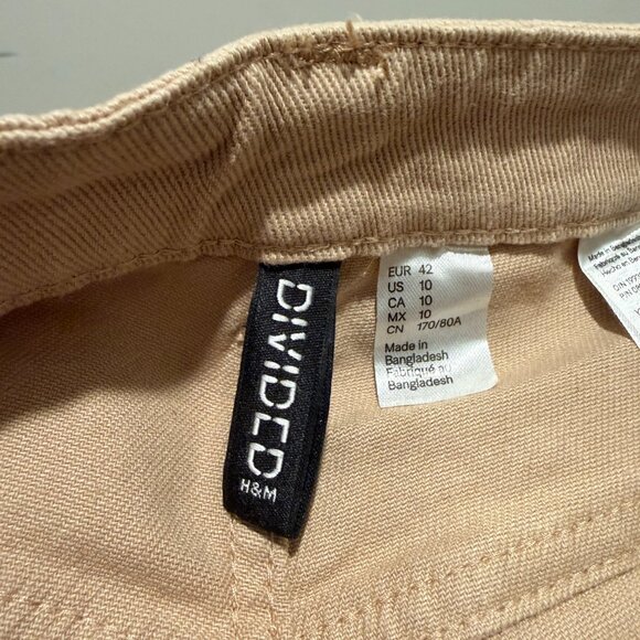H&M Divided High Waisted Ankle Length Mom Loose Fit Twill Pants in Beige size 10 - Picture 3 of 3